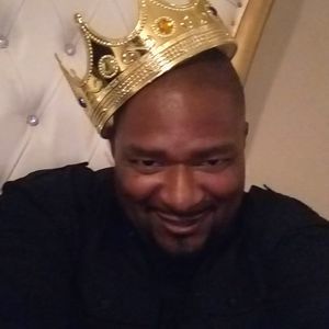 Meet your Posher, Henry